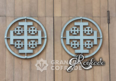 Equipo de trabajo en la hermandad del Sagrado Protector de Granada.