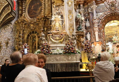 La Virgen de las Angustias estará el domingo en el Sagrario despues de salir del patio de la Sacristía a las 7 de la mañana.