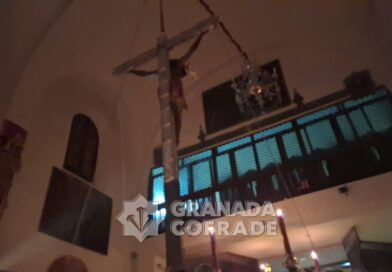 El Sábado de Pasión concluyó por la calle San Antón con la subida al paso del Sagrado Protector de Granada