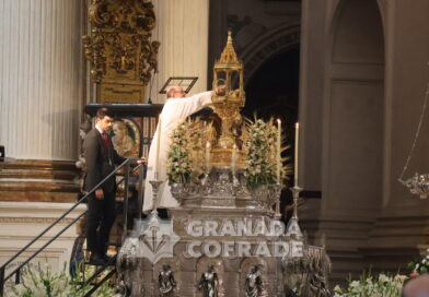 La procesión de la Octava salió desde la Catedral hasta la plaza de la Trinidad.