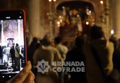 El misterio de la Santa Cena se trasladó a la Catedral rodeado de numeroso público y cofrades
