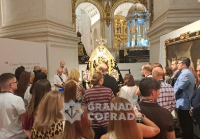 Casi 200 hermanos de los «Ferroviarios» acompañan a la Virgen del Amor en el primer sábado de octubre